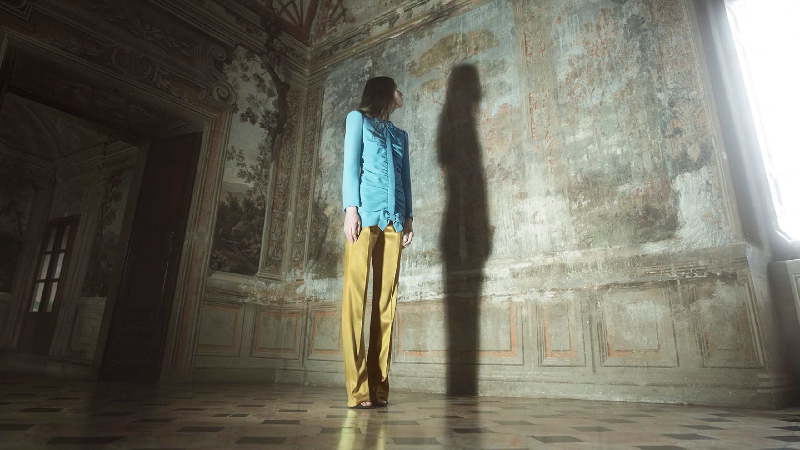 WW_VALENTINO_GARAVANI_BRANDED_HEADER_PAGE_IMG