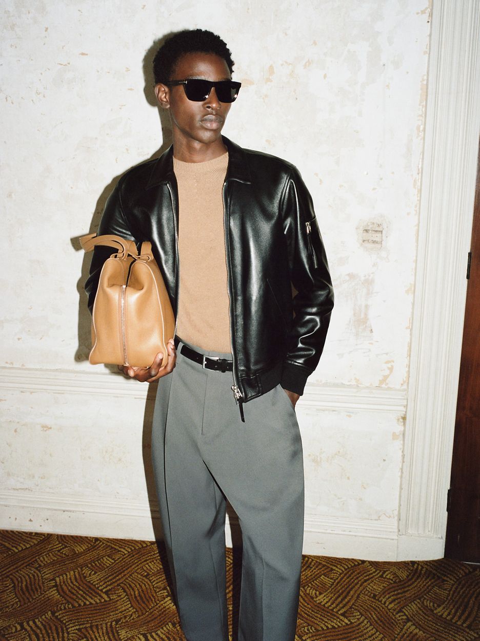 2025-12-22_MW_WEBAPP_WARDROBE-STAPLES_HOLIDAY_MULTIBRAND_MULTICATEGORY_IMG