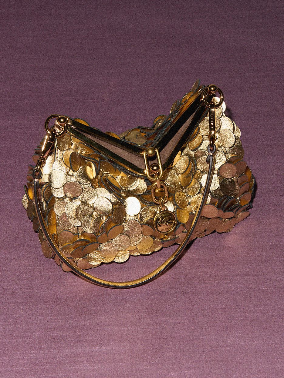 2026-02-02_WW_WEBAPP_LNY-GIFTING_REGIONAL_MULTIBRAND_MULTICATEGORY_IMG