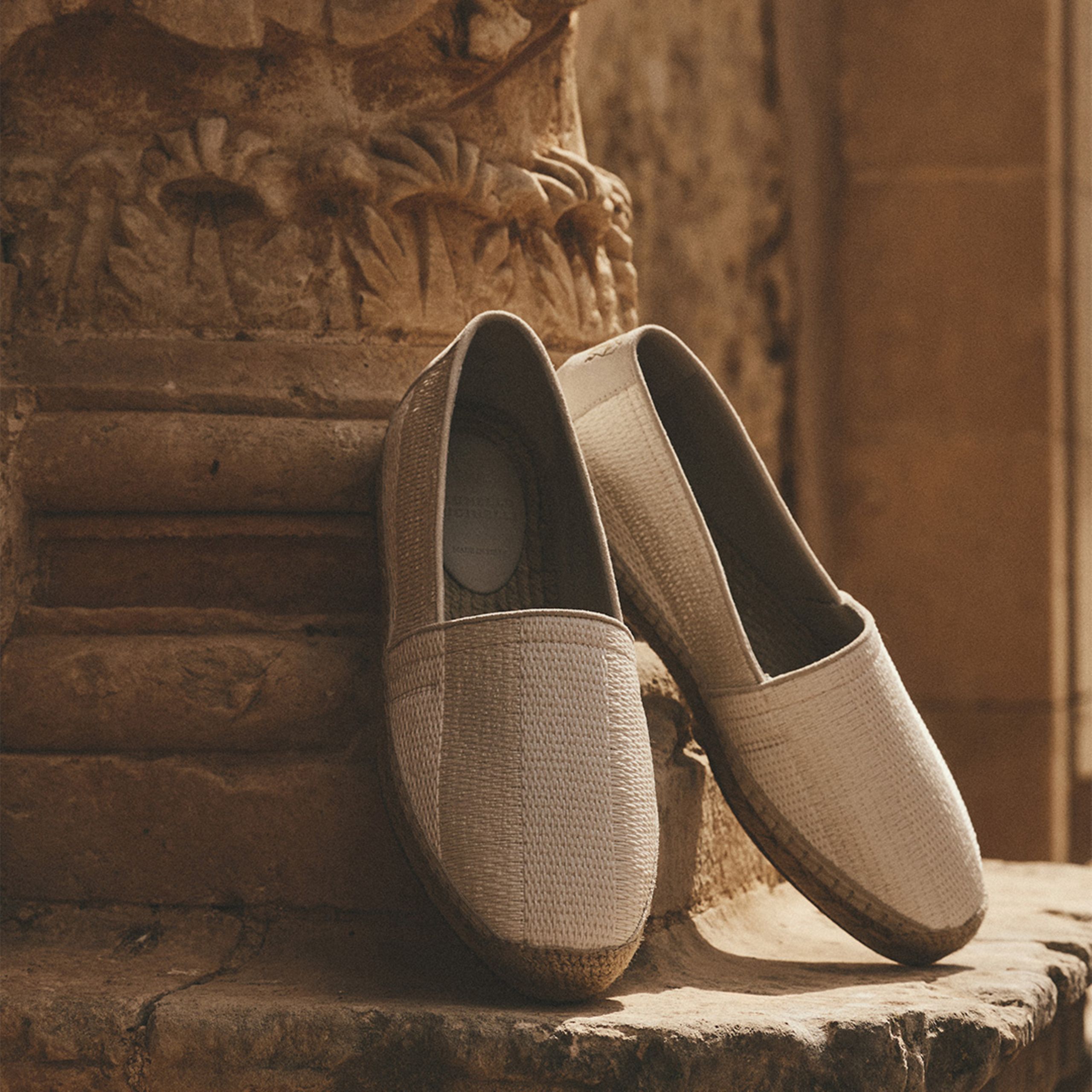 MW_BRUNELLO_CUCINELLI_SHOES_CARD_IMG