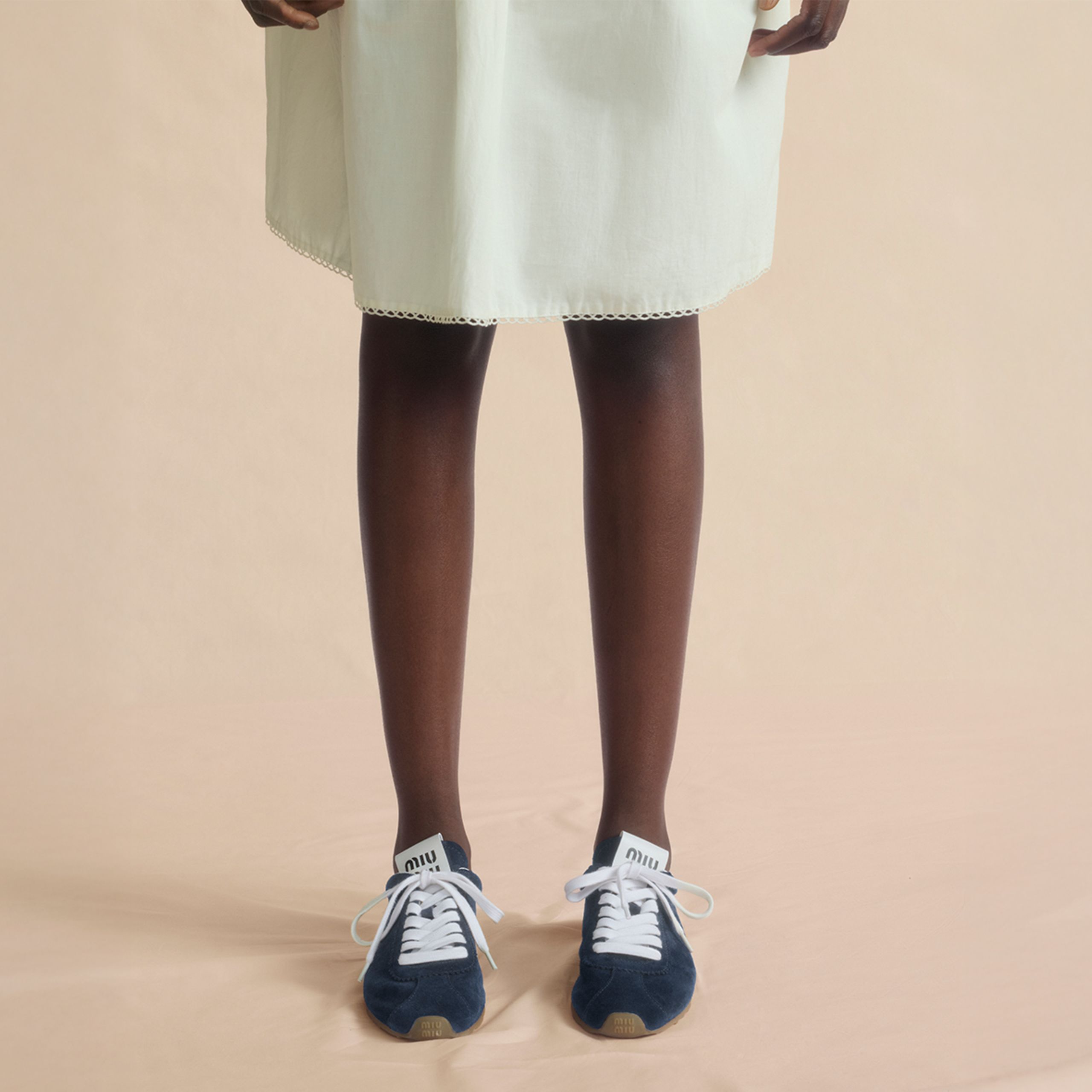 WW_MIU_MIU_PLUME_CARD_IMG