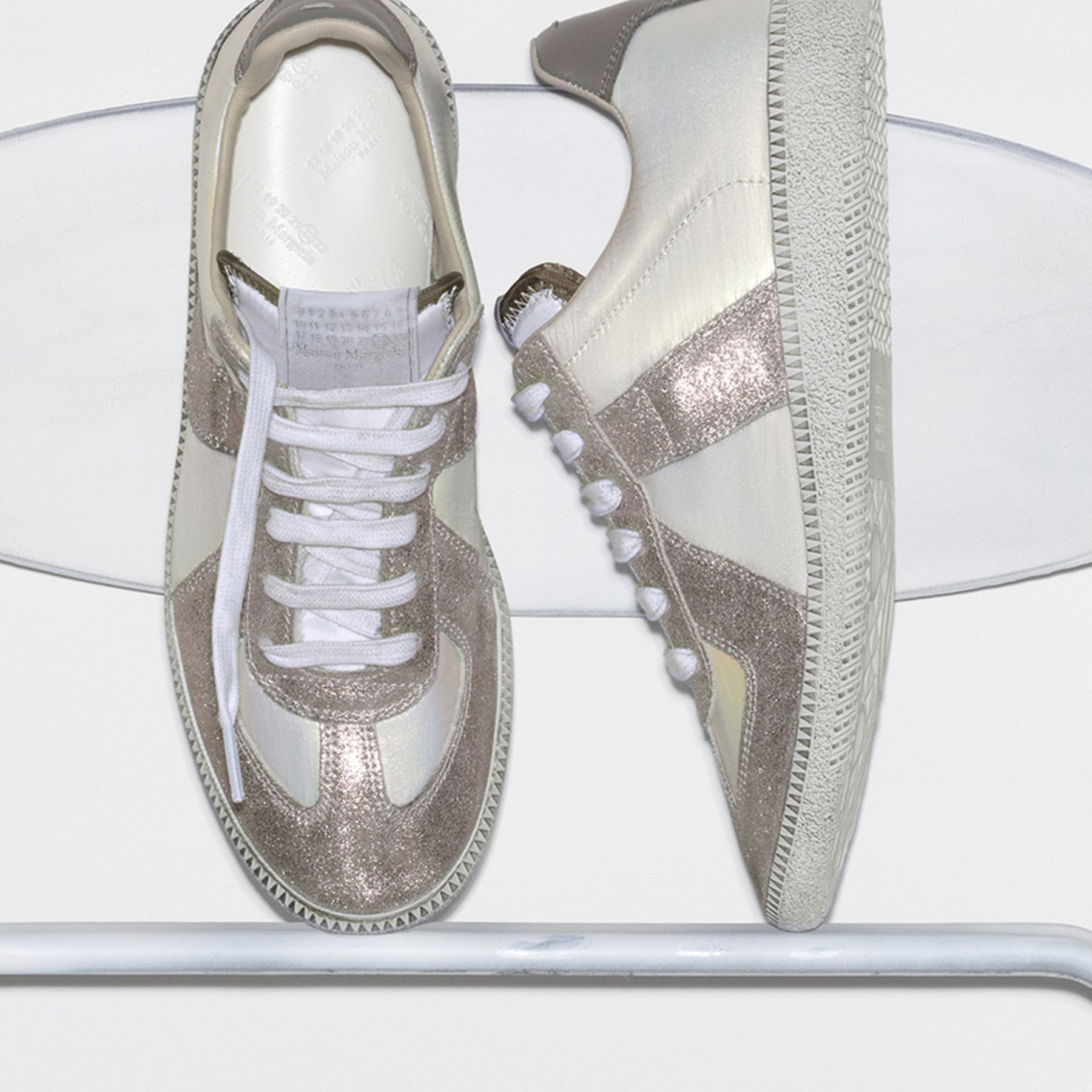 Maison Margiela メゾン・マルジェラ ペイント Replica スニーカー 