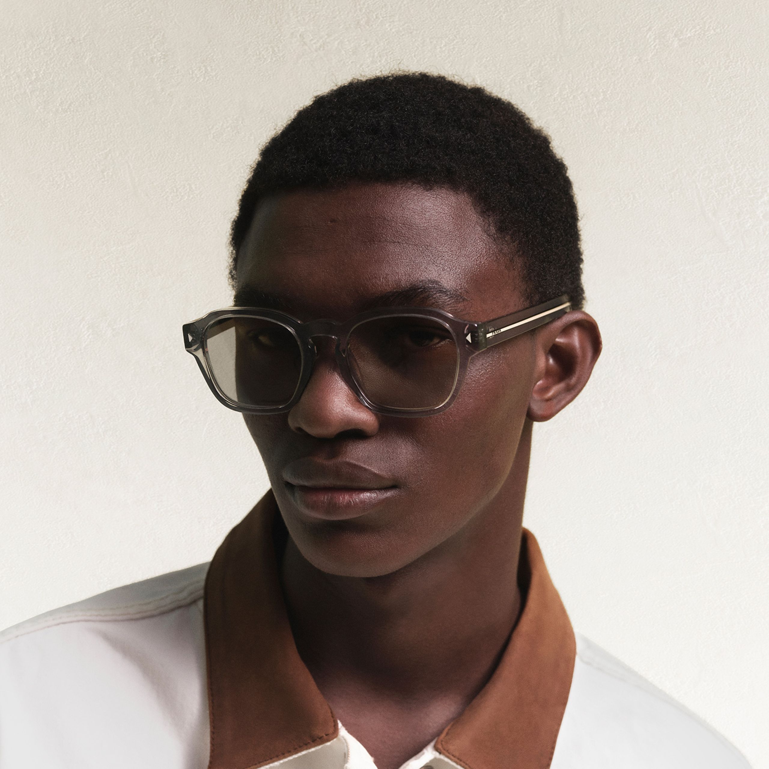 MW_PRADA_SUNGLASSES_CARD_IMG