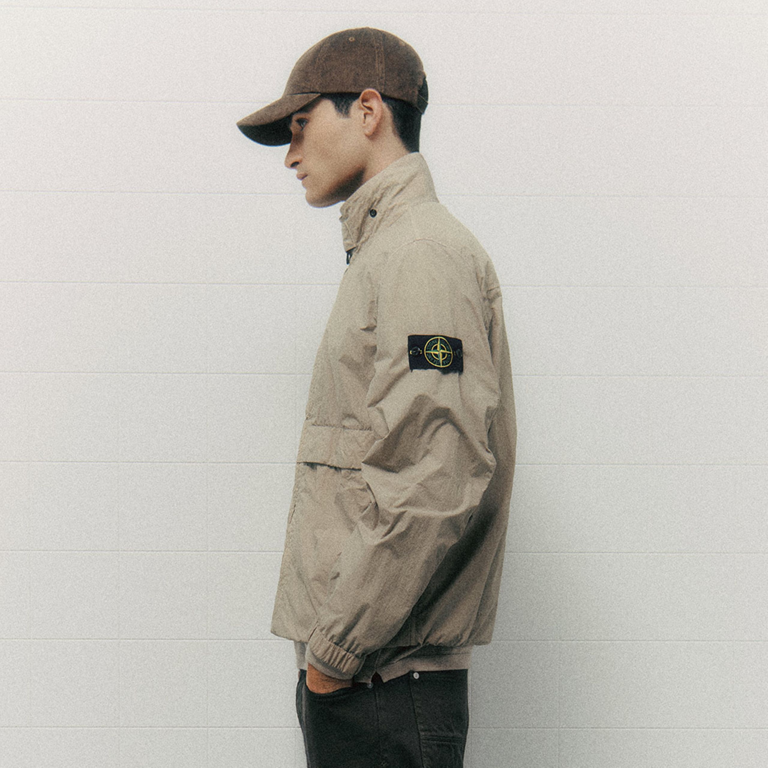 MW_STONE_ISLAND_LIGHTWEIGHT_JACKETS_CARD_IMG