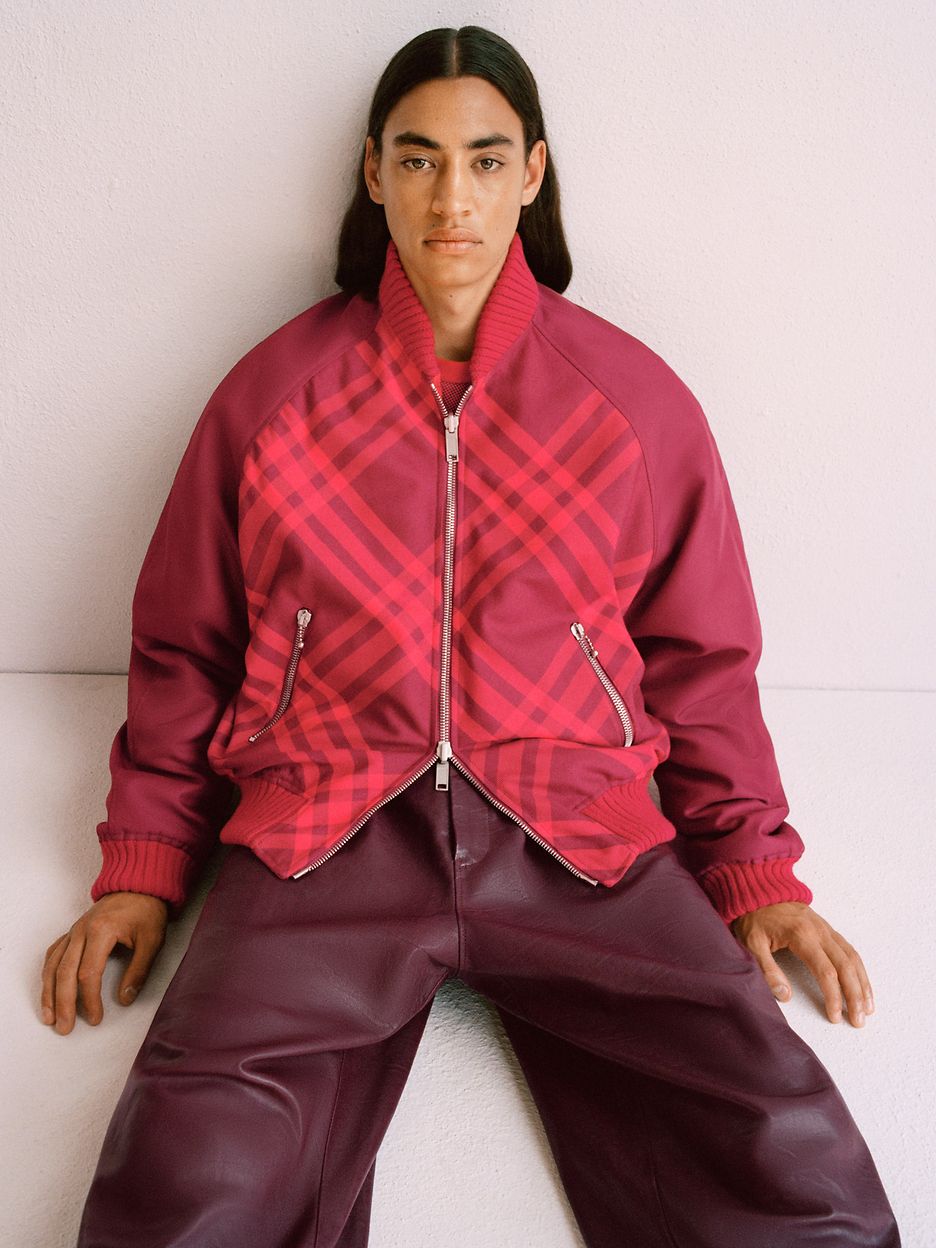 2023-09-27_MW__WEB_NEW SEASON JACKETS PAGE_TREND_MULTIBRAND_JACKETS_HERO 2_IMG