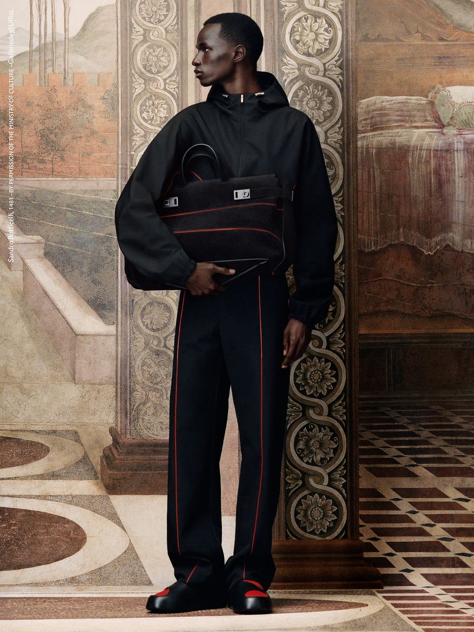 2023-10-04_MW__WEB_FERRAGAMO FW23 PAGE_DS_FERRAGAMO_MULTICATEGORY_HERO 3_IMG